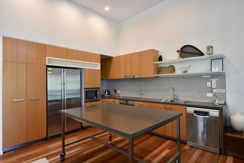 East On Byron - Australia Accommodation 12