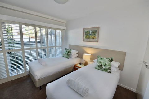 East On Byron - Australia Accommodation 8