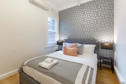 Heritage Townhouse Near Harbour Bridge - Australia Accommodation 19