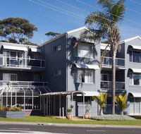 Mollymook Cove Apartments - Australia Accommodation