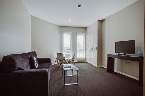 Crossroads Hotel - Australia Accommodation 9