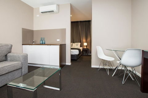 Crossroads Hotel - Australia Accommodation 38