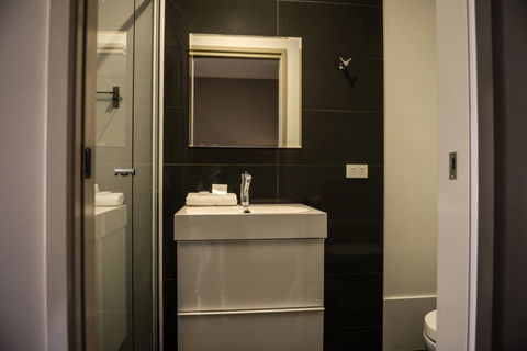 Crossroads Hotel - Australia Accommodation 22