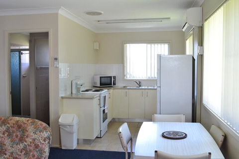 Sundial Holiday Units - Australia Accommodation 42