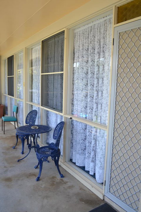 Sundial Holiday Units - Australia Accommodation 23