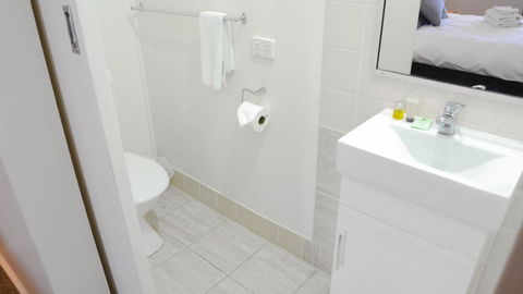 Almond Inn - Australia Accommodation 19
