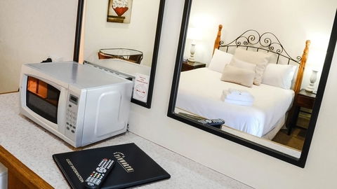 Almond Inn - Australia Accommodation 21