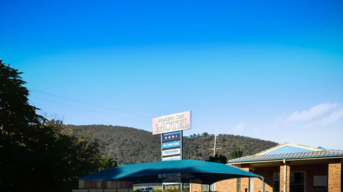 Almond Inn - Australia Accommodation 24
