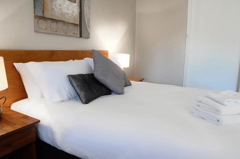 Almond Inn - Australia Accommodation 0
