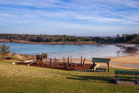 On The Beach Getaway - Australia Accommodation 17
