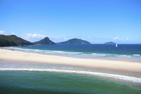 On The Beach Getaway - Australia Accommodation 21