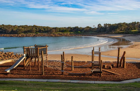 On The Beach Getaway - Australia Accommodation 18