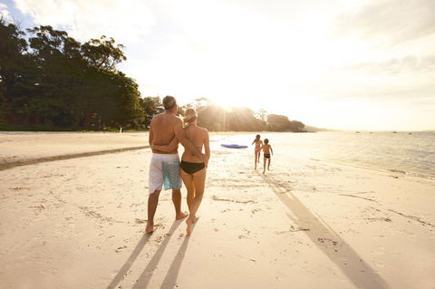 On The Beach Getaway - Australia Accommodation 11