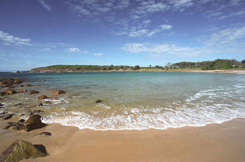 On The Beach Getaway - Australia Accommodation 13