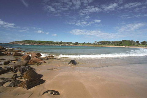 On The Beach Getaway - Australia Accommodation 19