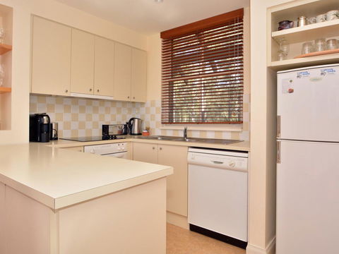 Villa 2br Prosecco Villa Located Within Cypress Lakes Resort - Australia Accommodation 8