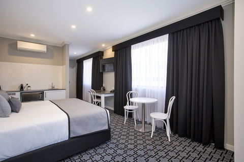 CH Boutique Hotel & Apartments, Ascend Hotel Collection - Australia Accommodation 3