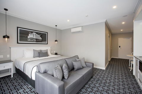 CH Boutique Hotel & Apartments, Ascend Hotel Collection - Australia Accommodation 7