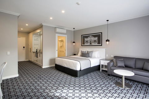 CH Boutique Hotel & Apartments, Ascend Hotel Collection - Australia Accommodation 0