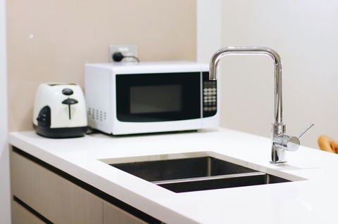 Modern & Cosy 2-Bedroom Apartment Hornsby - Australia Accommodation 9