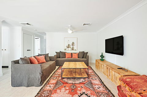 The Lord Byron - Australia Accommodation 28