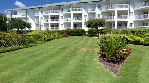 SaltBeach2302 - Australia Accommodation 10