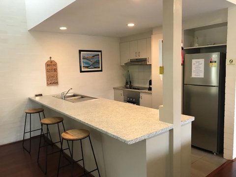 Mariner Bay Apartments - Australia Accommodation 5