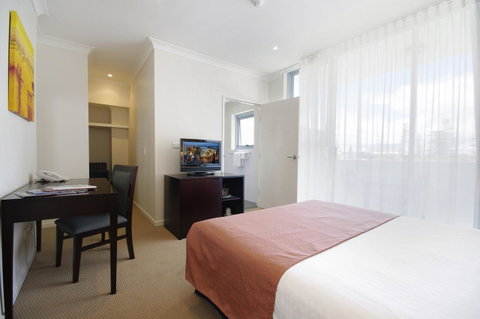 Macquarie Waters Boutique Apartment Hotel - Australia Accommodation 21