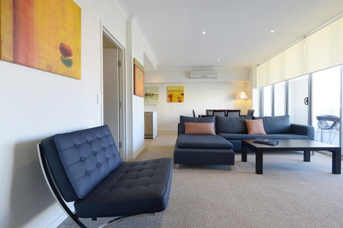 Macquarie Waters Boutique Apartment Hotel - Australia Accommodation 11