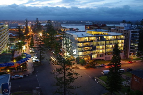 Macquarie Waters Boutique Apartment Hotel - Australia Accommodation 1