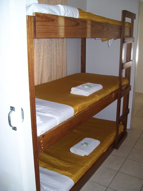 Glenwood Tourist Park & Motel - Australia Accommodation 15