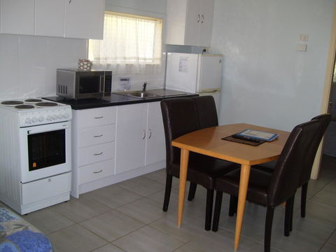 Glenwood Tourist Park & Motel - Australia Accommodation 29