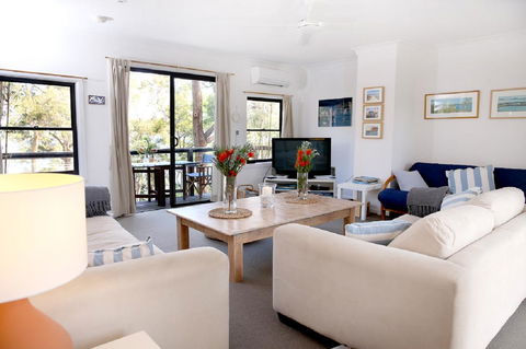 Refuge Cove On Pittwater - Australia Accommodation 5