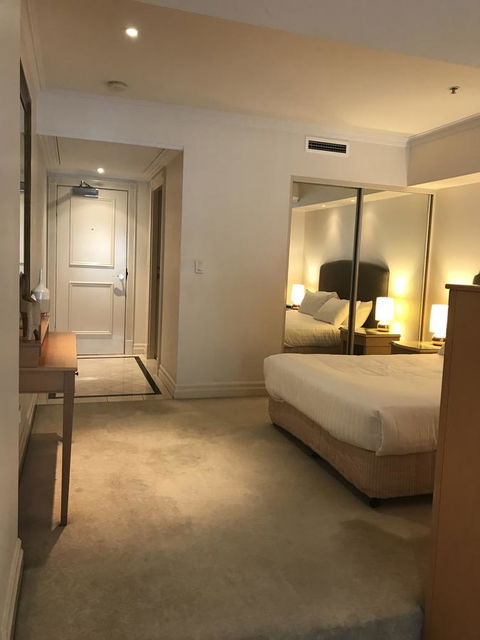 Wyndel Apartments Sydney CBD - Bond - Australia Accommodation 5