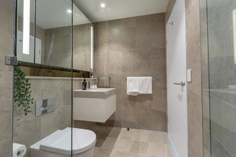 High Rise Apt In Heart Of Sydney Wt Harbour View - Australia Accommodation 15