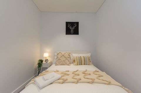 High Rise Apt In Heart Of Sydney Wt Harbour View - Australia Accommodation 14