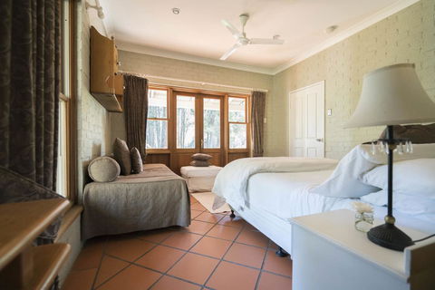 Thistle Hill Guesthouse - Walk To Many Wineries And Restaurants - Australia Accommodation 38