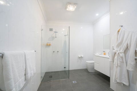 Thistle Hill Guesthouse - Walk To Many Wineries And Restaurants - Australia Accommodation 42