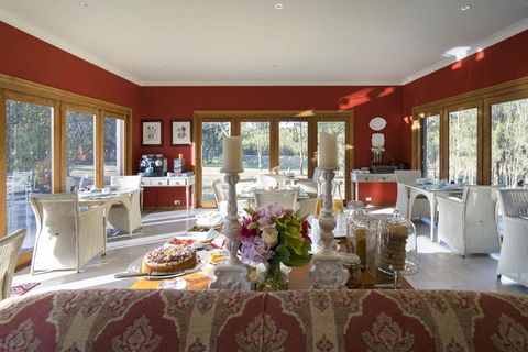 Thistle Hill Guesthouse - Walk To Many Wineries And Restaurants - Australia Accommodation 21