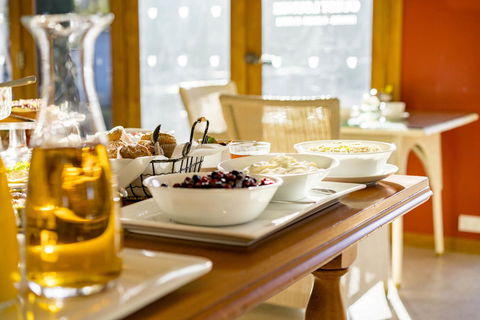 Thistle Hill Guesthouse - Walk To Many Wineries And Restaurants - Australia Accommodation 14