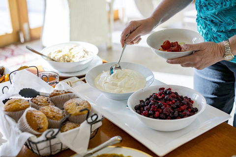 Thistle Hill Guesthouse - Walk To Many Wineries And Restaurants - Australia Accommodation 9