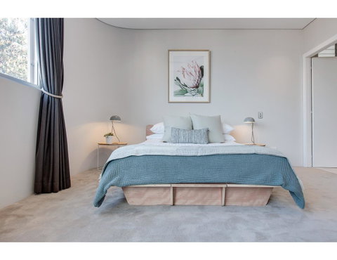 Oceanside Elegance At Superb Home Steps From Sand - Australia Accommodation 1