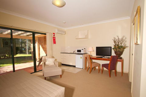 Potters Apartments - Australia Accommodation 15
