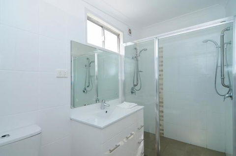 Huskisson Holiday Motel Cabins - Australia Accommodation 31