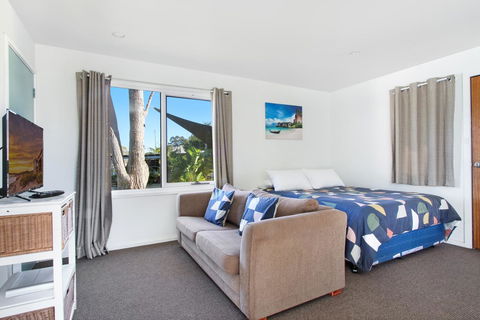 Huskisson Holiday Motel Cabins - Australia Accommodation 0