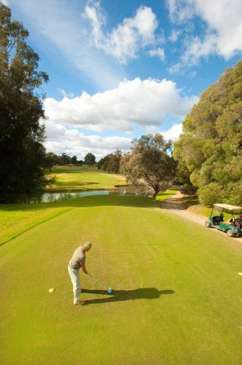 Comfort Suites Clubarham Golf Resort - Australia Accommodation 1