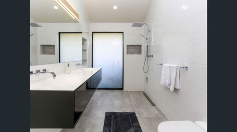 Wine Country Villas - Australia Accommodation 8