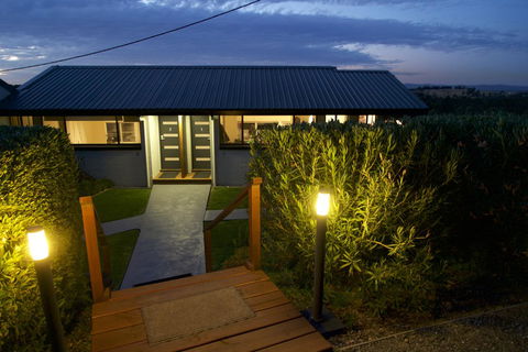 Wine Country Villas - Australia Accommodation 27