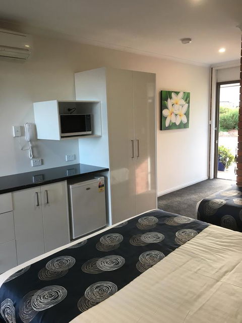 Pelican Motor Inn - Australia Accommodation 41