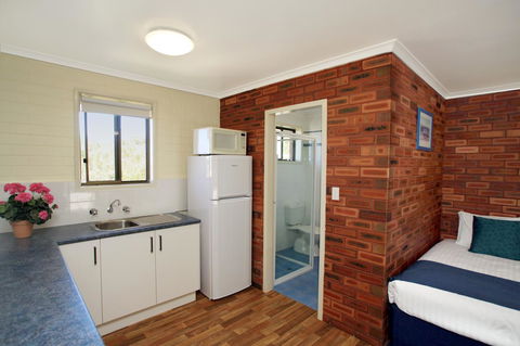 Pelican Motor Inn - Australia Accommodation 36